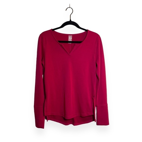 Mountain Hardwear Notch Neck Long Sleeve in Red Size S - Picture 1 of 9